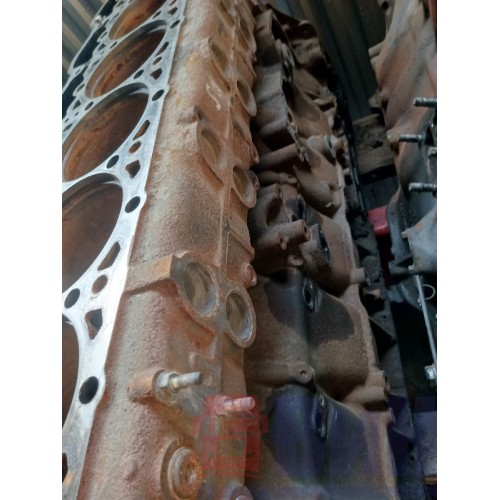 Блок цилиндров двигателя DAF 105 MX375 A095041 с деф. (394)-17