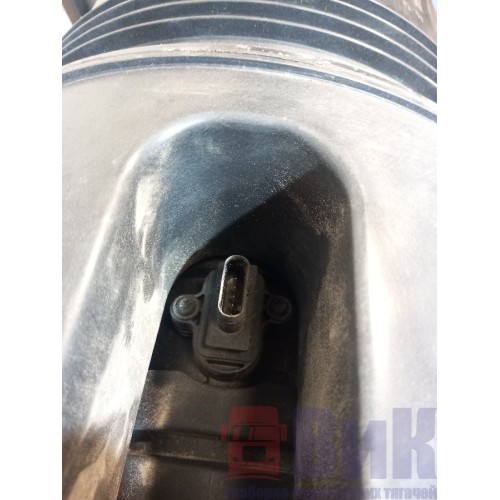 Корпус воздушного фильтра MAN TGX 061924 в сборе с датчиком (501)-6