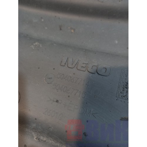 Подкрылок под кабину RH Iveco Stralis 387632 ш.к. (554)-3