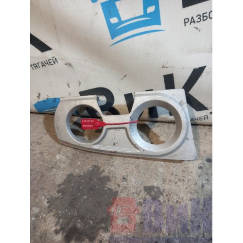 Рамка ПТФ (накладка ПТФ) Iveco stralis 387632 RH (539)