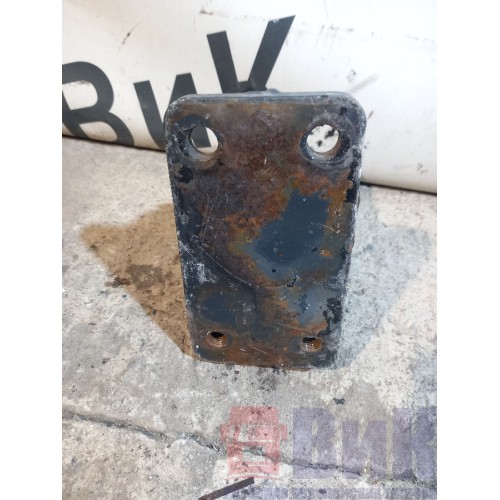 Кронштейн торсиона кабины Iveco Stralis 387632 RH (528)-3