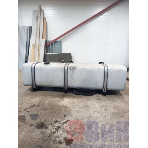 Бак топливный Iveco stralis 387632 195х65х50 в сборе с деф. (520)