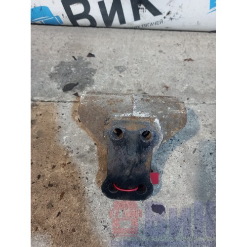 Кронштейн торсиона кабины Iveco Stralis 387632 RH (402)-2