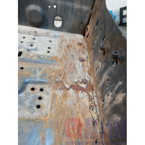 Ящик АКБ Iveco stralis 387632 (390)-8