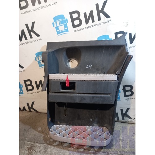 Подножка основная Scania P340 215449 в сборе LH (369)