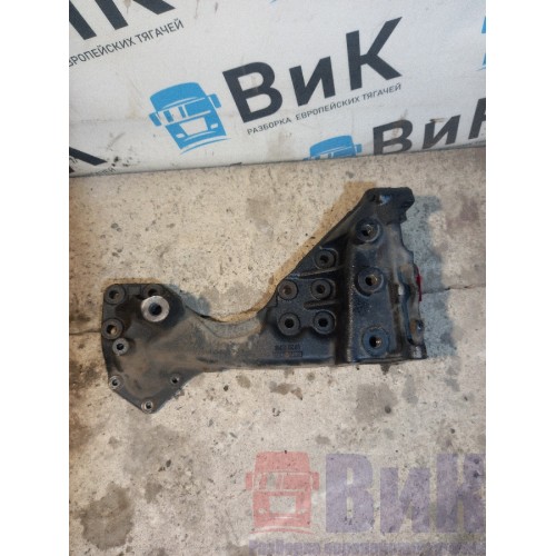 Кронштейн буксировочного пальца Scania P340 215449 LH (273)