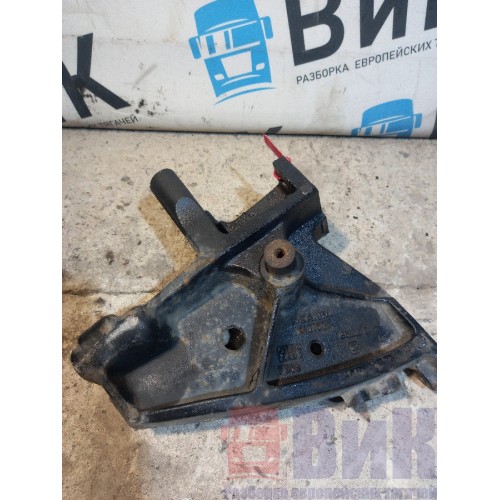Кронштейн усилителя бампера Scania P340 215449 LH (275)