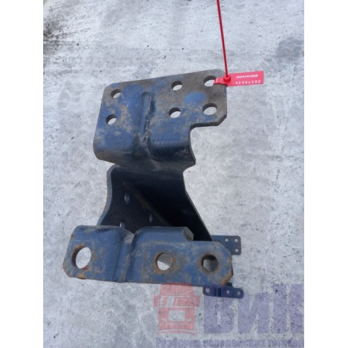 Траверса Iveco stralis передняя (535)-2