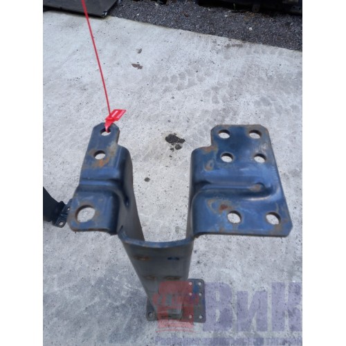 Траверса Iveco stralis передняя (536)-2