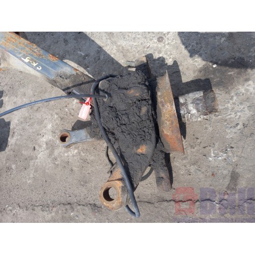 Балка передняя Scania 5 (блок подш.) в сборе с цапфами (972)  -7