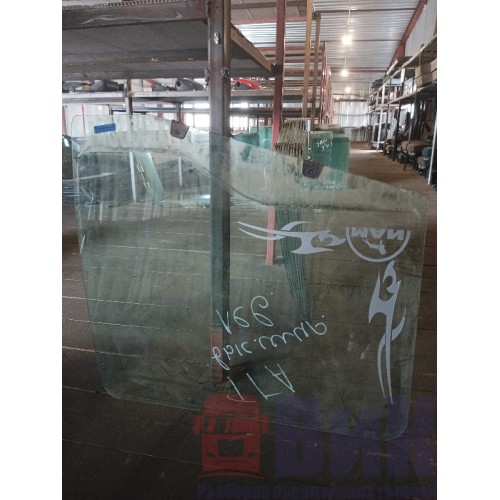 Стекло двери (основное) MAN TGA LH (794)