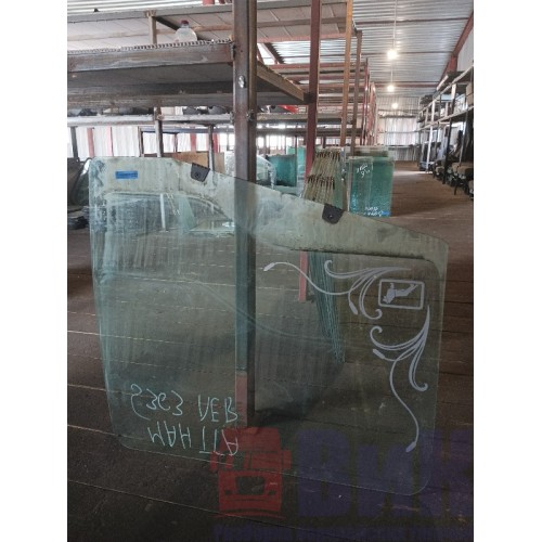 Стекло двери (основное) MAN TGA LH (790)