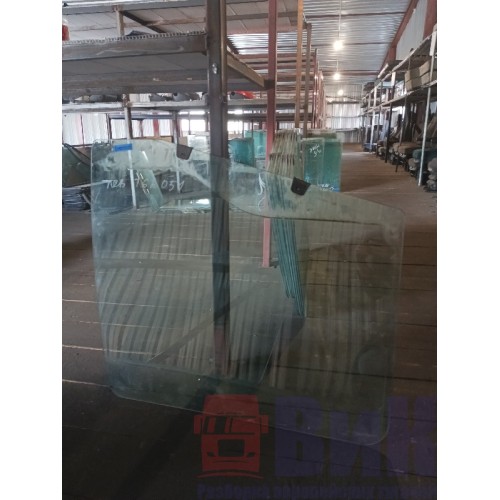 Стекло двери (основное) MAN TGA LH (802)