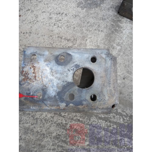 Траверса Renault DCI задняя (513)-3