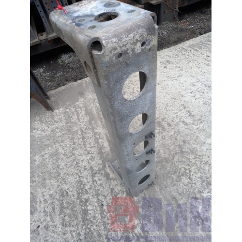 Траверса Renault DCI задняя (513)-4