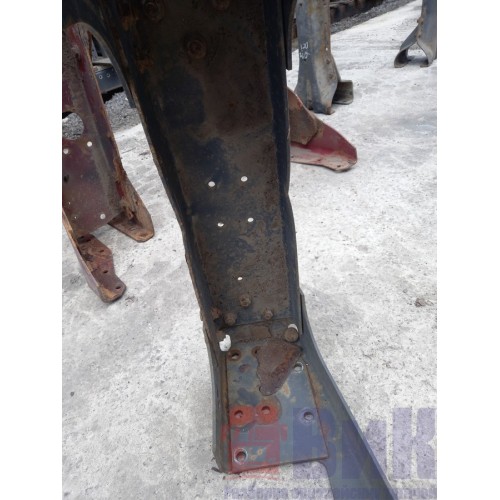 Траверса Renault Magnum Mack задняя (517)-1