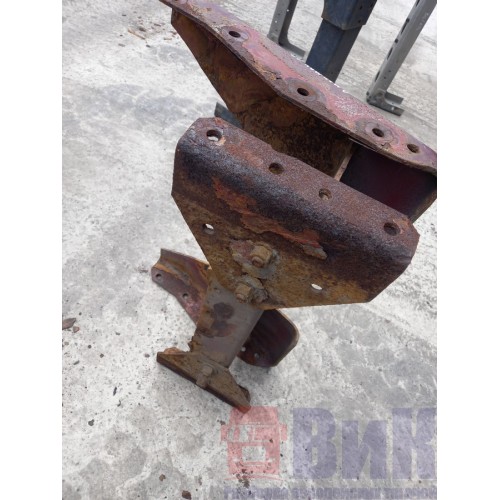 Траверса Renault Magnum Mack задняя (518)-3