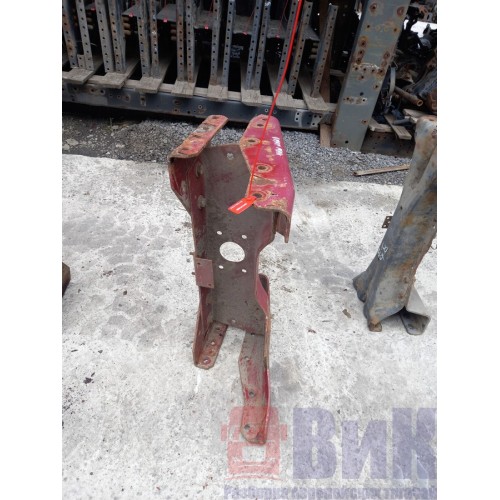 Траверса Renault Magnum Mack задняя (519)-3