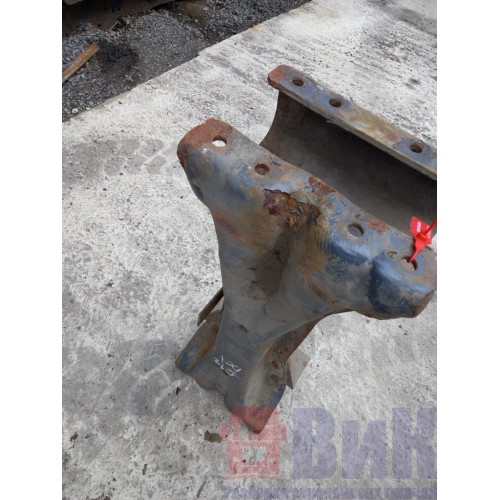 Траверса Renault Premium DCI центральная (520)-2