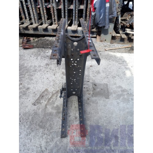 Траверса Volvo средняя (901) -1