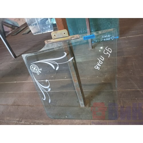 Стекло двери (основное) DAF 105/95 RH (858)-1