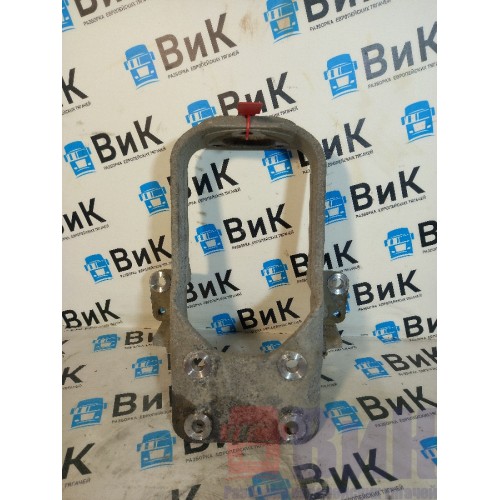 Кронштейн задней подушки кабины Scania P340 215449 (159)