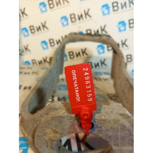 Кронштейн задней подушки кабины Scania P340 215449 (159)-3