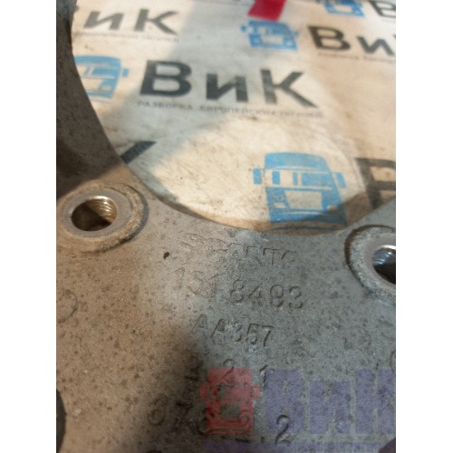 Кронштейн задней подушки кабины Scania P340 215449 (158)-3