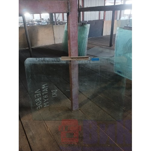 Стекло двери (основное) Renault Magnum LH (871)