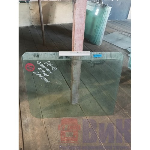 Стекло двери (основное) Renault Magnum (нового образца) RH (880) 