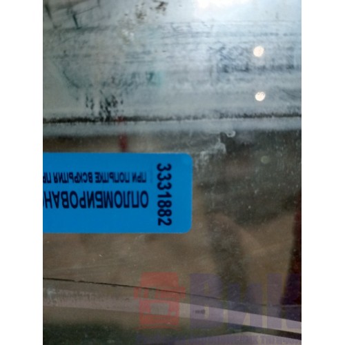 Стекло двери (основное) Renault Magnum RH (882)-3