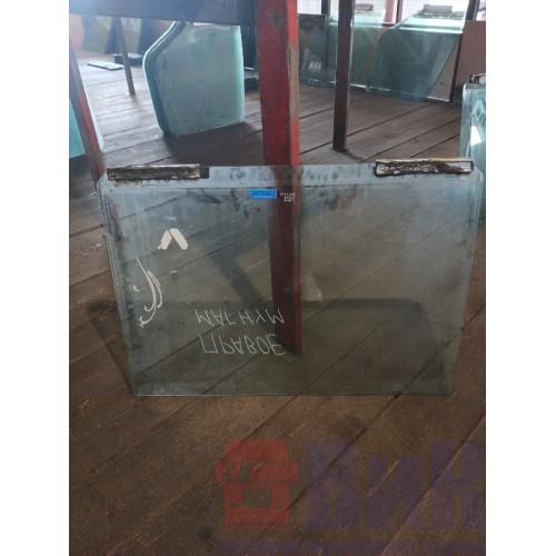 Стекло двери (основное) Renault Magnum RH (884)