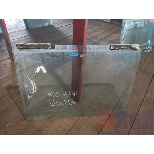 Стекло двери (основное) Renault Magnum RH (884)-1