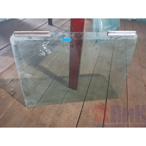 Стекло двери (основное) Renault Magnum RH (885)-3