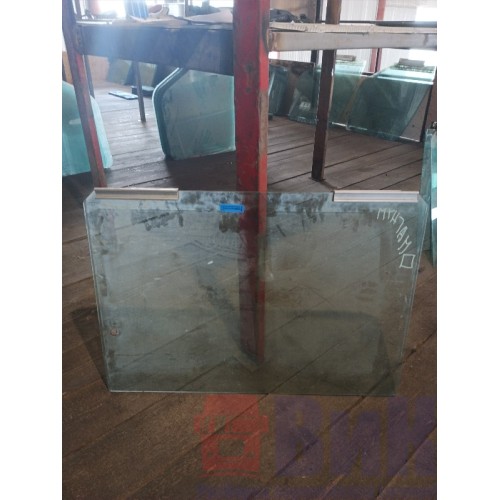 Стекло двери (основное) Renault Magnum RH (887)