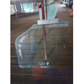 Стекло двери (основное) Renault Premium RH (926)