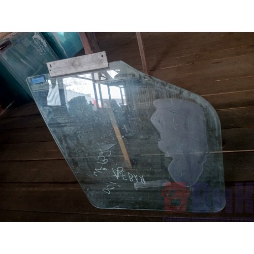 Стекло двери (основное) Renault Premium LH (938)-3