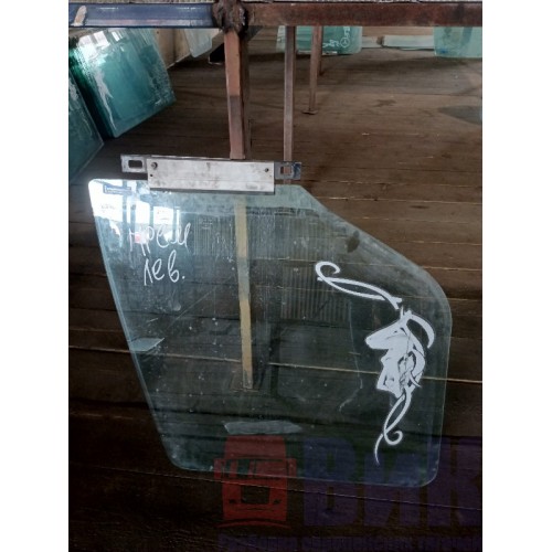 Стекло двери (основное) Renault Premium LH (937)