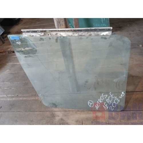 Стекло двери (основное) Mercedes Actros LH (953)-1