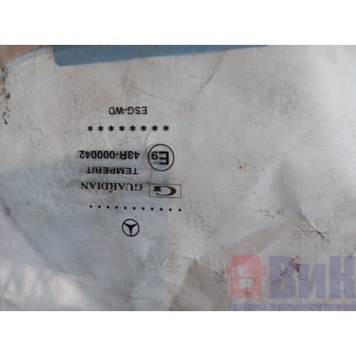 Стекло двери (основное) Mercedes Actros RH (961) -1