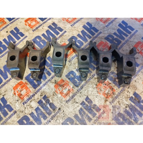 Прижим форсунки (вилка) Renault DXI 11/13/Volvo D13A (029) *-7