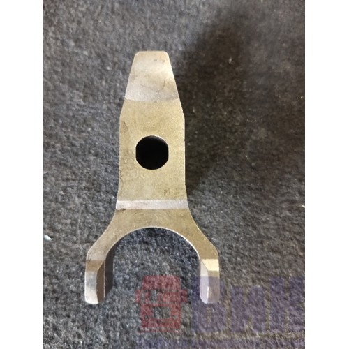 Прижим форсунки (вилка) Renault DXI 11/13/Volvo D13A (029) *-10