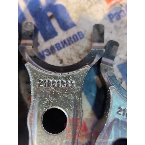 Прижим форсунки (вилка) Renault DXI 11/13/Volvo D13A (029) *-14