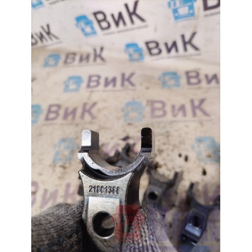 Прижим форсунки (вилка) Renault DXI 11/13/Volvo D13A (029) *-3