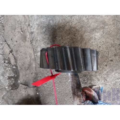 Шестерня задней передачи Volvo VT2412B (947)-1