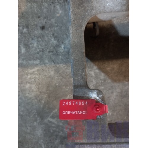 Кронштейн нижней подножки Renault Premium 001637 LH (654)-2