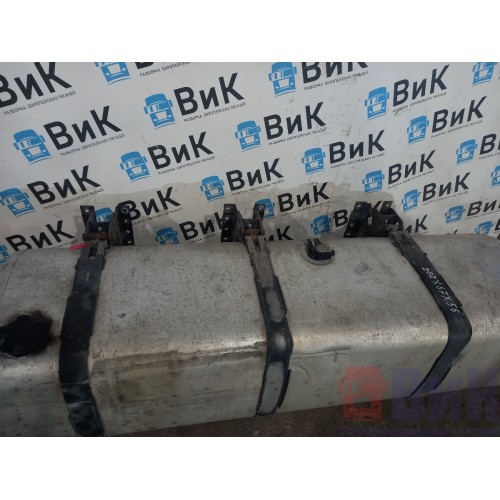 Бак топливный Renault Premium 001637 202х67х56 с топливозаборником и 3-мя кронштейнами с деф. (584)-3