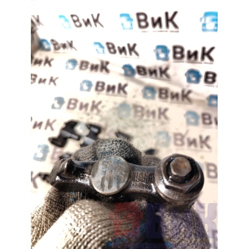 Перемычка клапанов (траверса) Volvo D12C/D12A (161) *-2