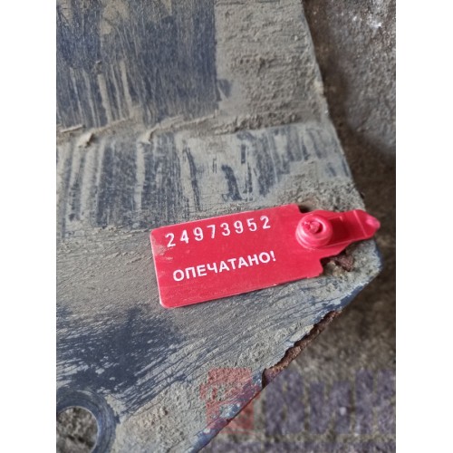 Кронштейн накладки бампера Scania P340 633245 (952)-2