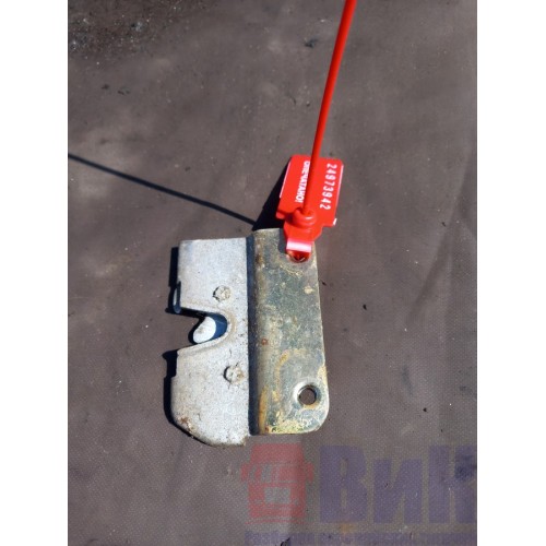 Замок инструментального ящика DAF 105 RH (942)